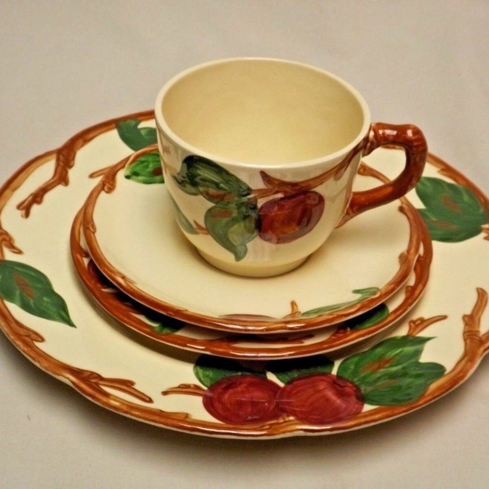Franciscan Earthenware Hand Painted Apple 4 piece Place Setting 1948 - 1949